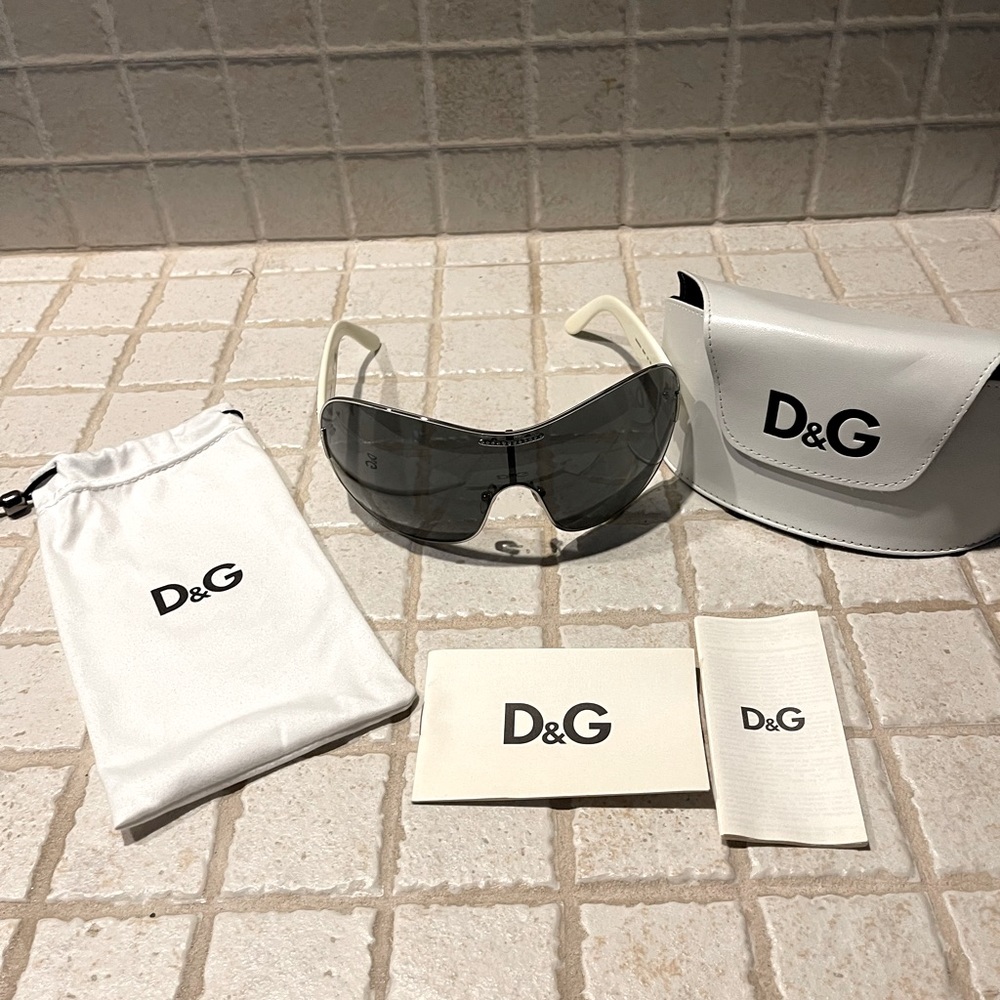 SOLD NWT Oversized Dolce and Gabbana Sunglasses
